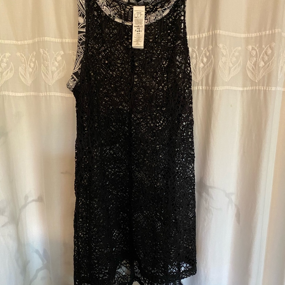 Tenzens bathing suit cover. Size small